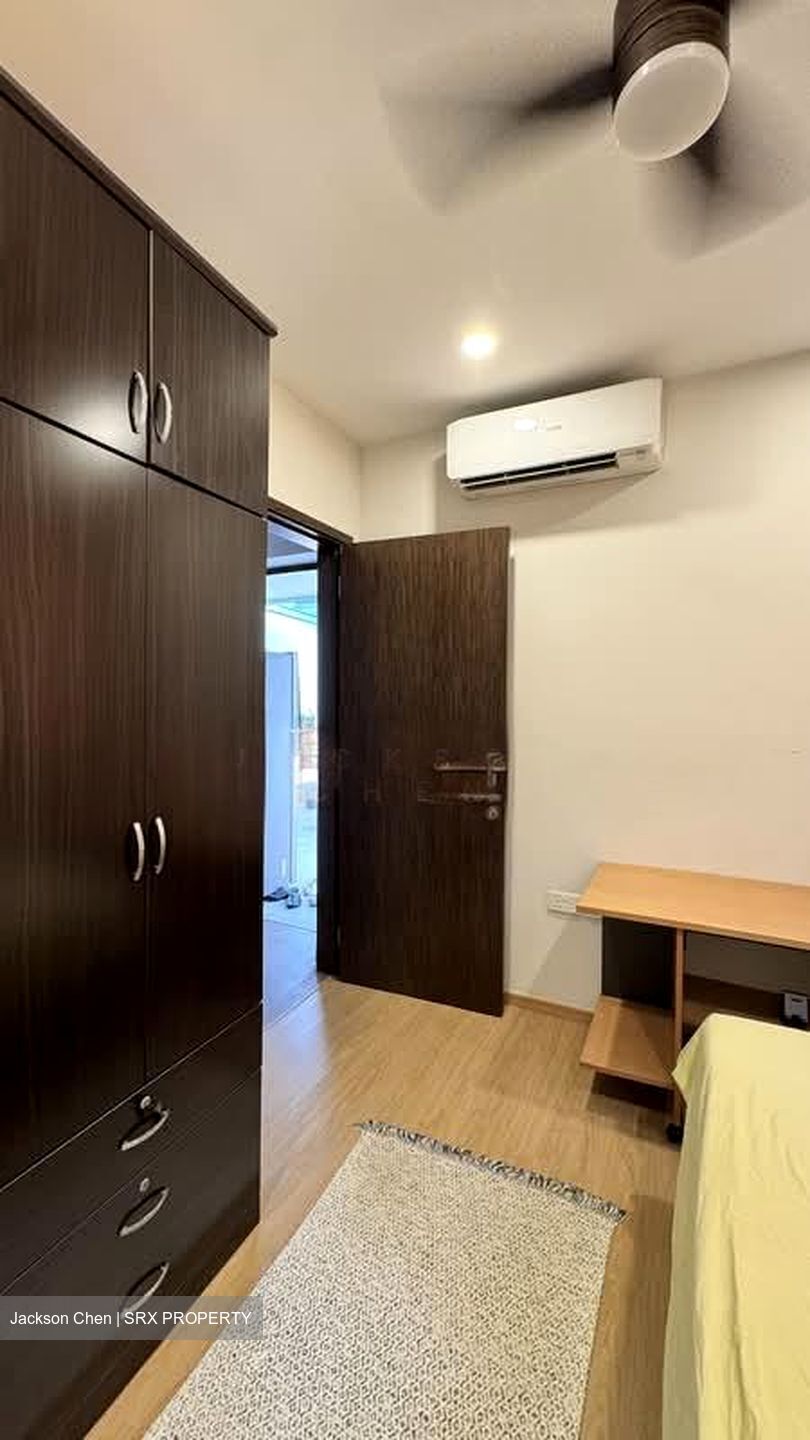 Jubilee Road (D5), Terrace #584387871